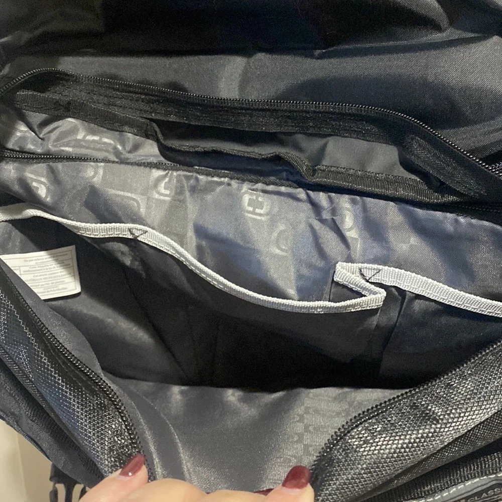 OGIO Corporate Canvas Nylon Computer Messenger Bag Classification 03570 $150 NWT